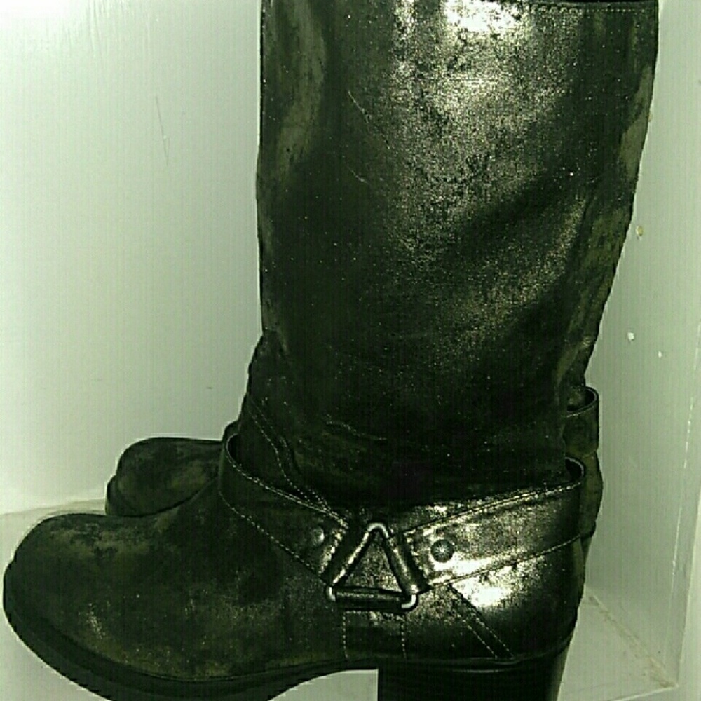 Vera Wang Moto Boots